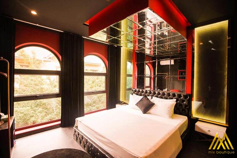 Room 304 - Passion concept "Cung điện hoàng gia" (Mix Boutique Hotel 20 Phúc La Hà Đông)