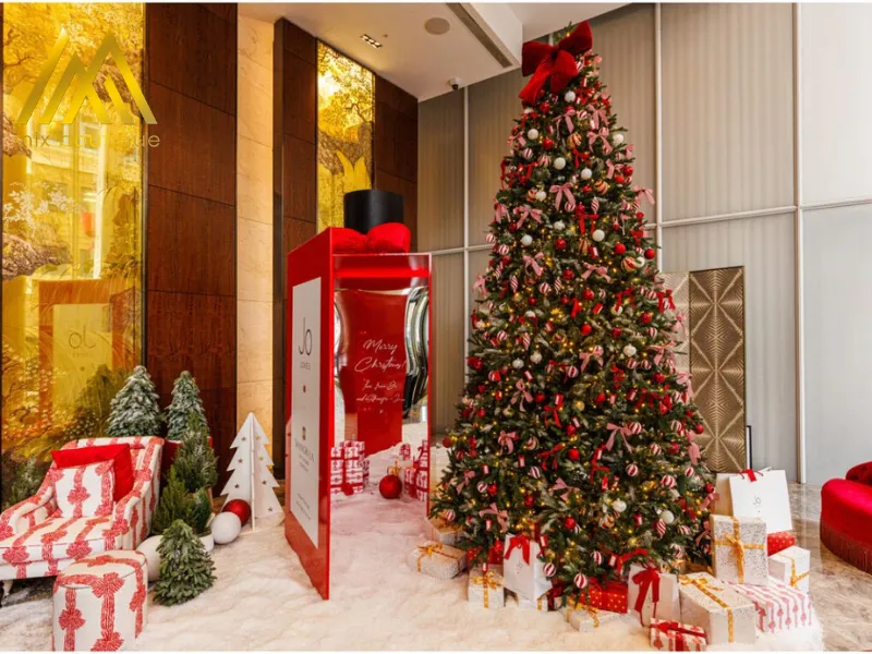 Khách Sạn Trang Trí Noel Với Không Gian Lãng Mạn Và Riêng Tư