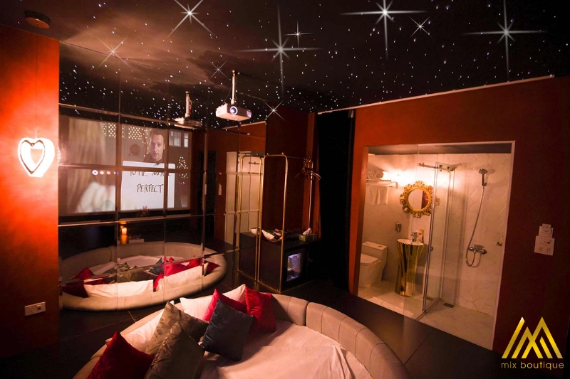 Room 204 - Hollywood concept "Điện ảnh" tại Mix Boutique Hotel 20 Phúc La Hà Đông