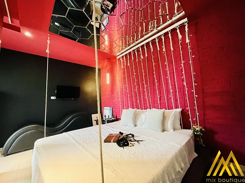 khách sạn ghế tình yêu