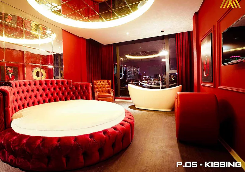 Mix Boutique Hotel 256B Đặng Tiến Đông