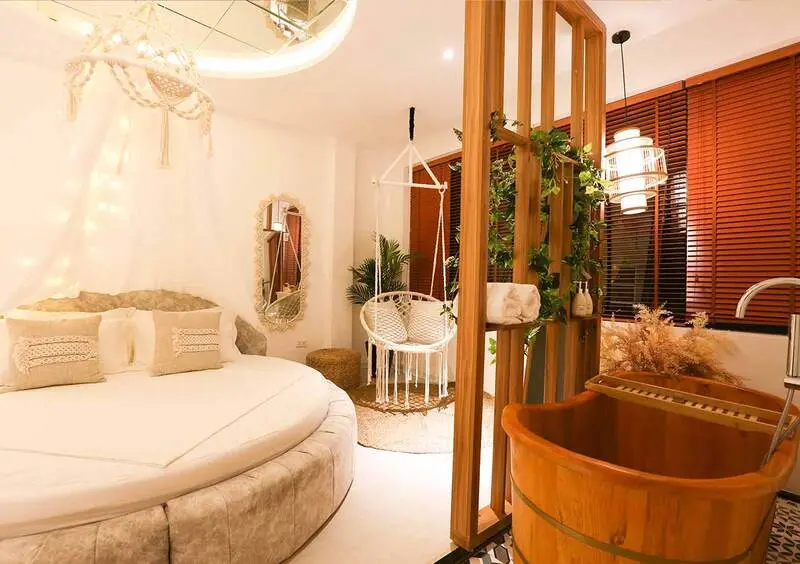 Mix Boutique Hotel 256B Đặng Tiến Đông