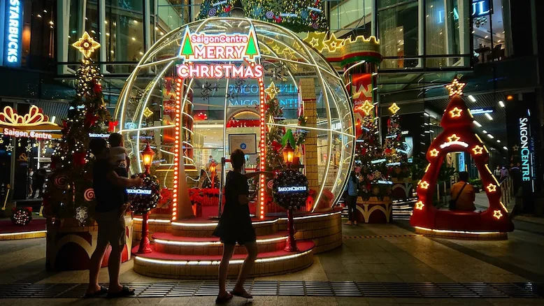 Top 15+ Địa Điểm Chơi Noel Với Người Yêu Cực Lãng Mạn Tại Sài Gòn
