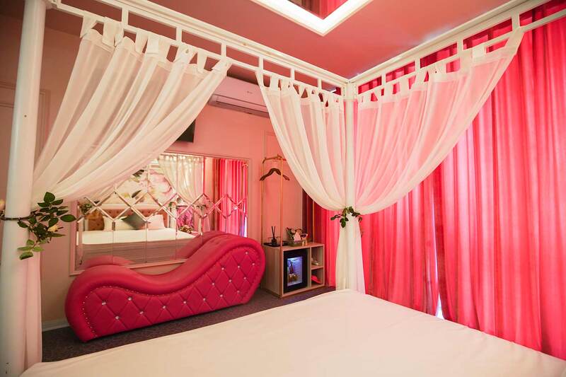 Khách sạn tình yêu - Honeymoon