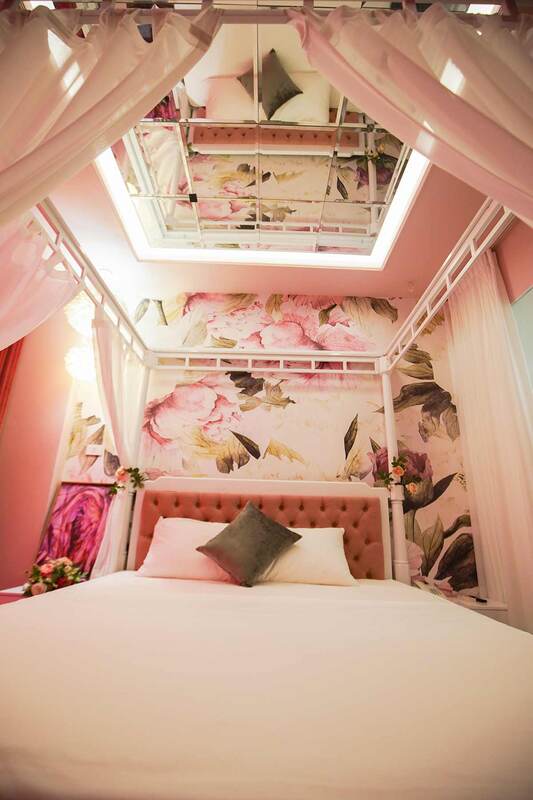 Khách sạn tình yêu - Honeymoon
