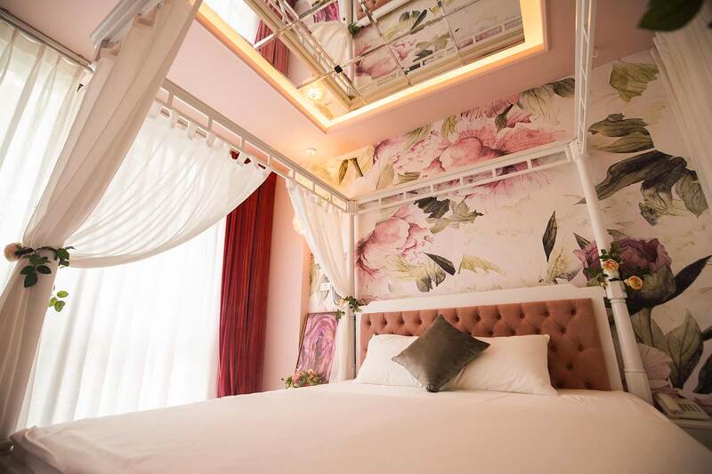 Khách sạn tình yêu - Honeymoon