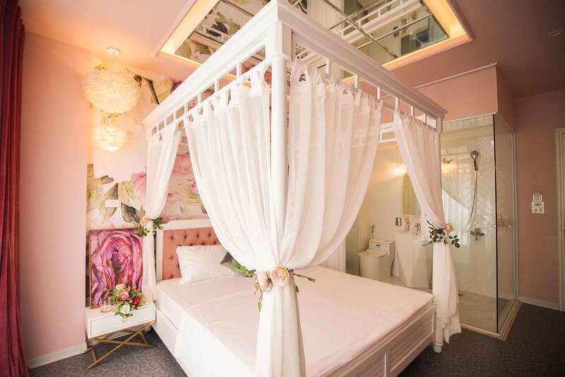 Khách sạn tình yêu - Honeymoon