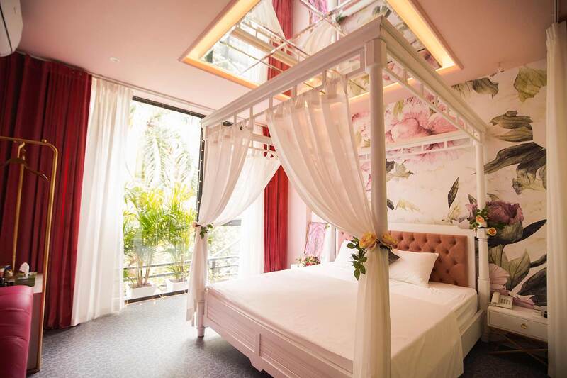 Khách sạn tình yêu - Honeymoon