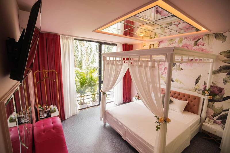 Khách sạn tình yêu - Honeymoon